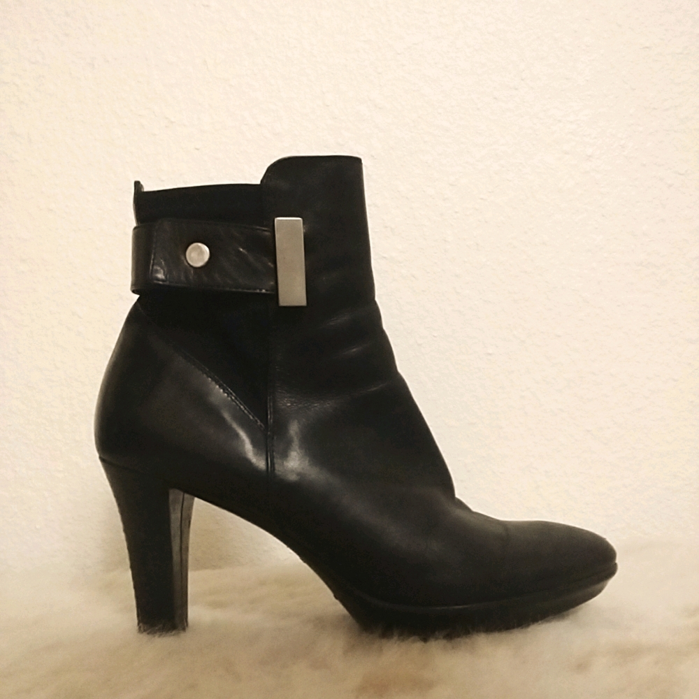 Ankle boots